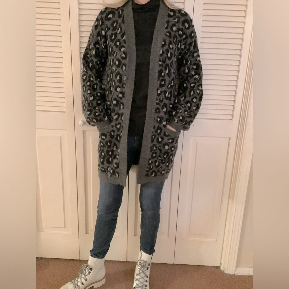 NWT Womens leopard cardigan sweater